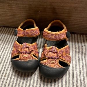 Toddler keen sandals